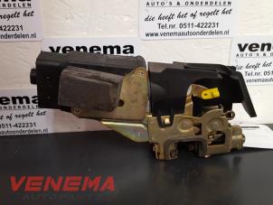 Gebruikte Slotmechaniek Portier 4Deurs rechts-achter Volvo V40 (VW) Prijs op aanvraag aangeboden door Venema Autoparts