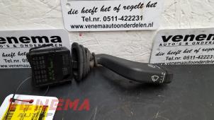 Gebruikte Ruitenwis Schakelaar Opel Tigra Twin Top 1.4 16V Prijs € 9,00 Margeregeling aangeboden door Venema Autoparts