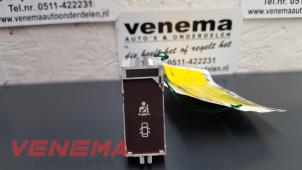 Gebruikte Module controlelampjes Renault Megane (BA/SA) 1.6 16V Prijs € 5,00 Margeregeling aangeboden door Venema Autoparts