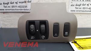 Gebruikte Schakelaar Koplamp Ihv Renault Scénic II (JM) Prijs op aanvraag aangeboden door Venema Autoparts