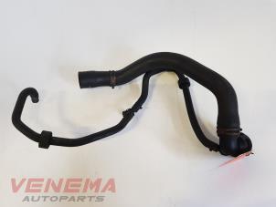 Gebruikte Koelwaterslang Volkswagen Golf V (1K1) 1.9 TDI Prijs € 14,99 Margeregeling aangeboden door Venema Autoparts