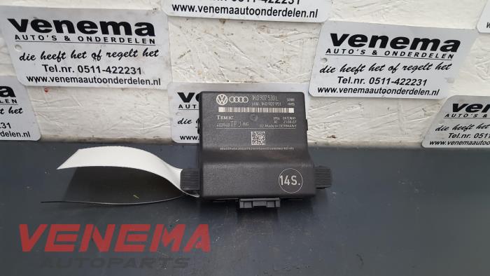 Gateway module van een Seat Leon (1P1) 2.0 TDI DPF 2008