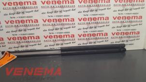 Gebruikte Set Gasdempers Achterklep Seat Ibiza III (6L1) 1.9 SDI Prijs op aanvraag aangeboden door Venema Autoparts