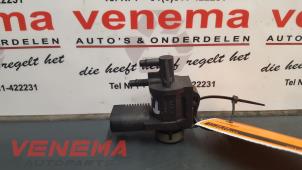 Gebruikte Vacuum ventiel Volkswagen Transporter T5 2.5 TDi Prijs € 19,00 Margeregeling aangeboden door Venema Autoparts
