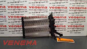 Gebruikte Element Kachelverwarming Volkswagen Golf V (1K1) 2.0 TDI DPF Prijs € 35,00 Margeregeling aangeboden door Venema Autoparts