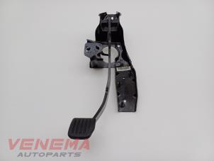 Gebruikte Rempedaal Ford S-Max (GBW) 2.0 TDCi 16V 140 Prijs € 29,99 Margeregeling aangeboden door Venema Autoparts