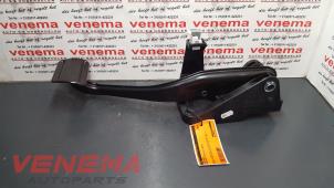 Gebruikte Rempedaal Mercedes CLA Shooting Brake (117.9) 1.6 CLA-200 16V Prijs € 54,99 Margeregeling aangeboden door Venema Autoparts