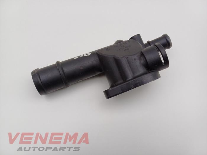 Gebruikte Thermostaathuis Volkswagen Golf V (1K1) 1.9 TDI Prijs € 14,99 Margeregeling aangeboden door Venema Autoparts