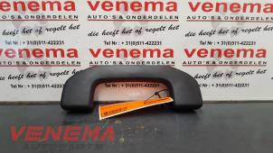 Gebruikte Handgreep Mercedes CLA Shooting Brake (117.9) 1.6 CLA-200 16V Prijs € 12,49 Margeregeling aangeboden door Venema Autoparts