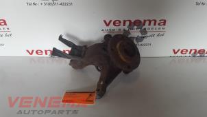 Gebruikte Asschenkel links-voor Peugeot 206 CC (2D) 2.0 16V Prijs € 29,99 Margeregeling aangeboden door Venema Autoparts