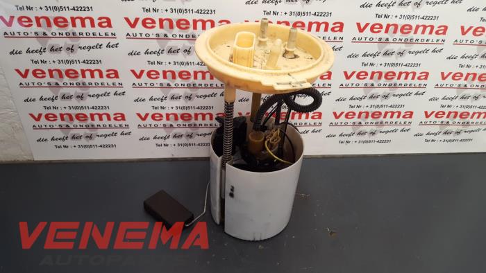 Gebruikte Tank element Pomp Skoda Octavia (1Z3) 2.0 RS TDI 16V Prijs € 35,00 Margeregeling aangeboden door Venema Autoparts