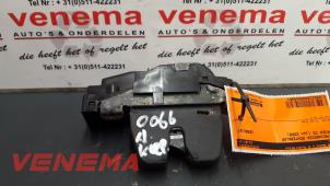 Gebruikte Achterklep Slotmechaniek Citroen C5 III Tourer (RW) 2.0 HDiF 16V Prijs € 9,99 Margeregeling aangeboden door Venema Autoparts