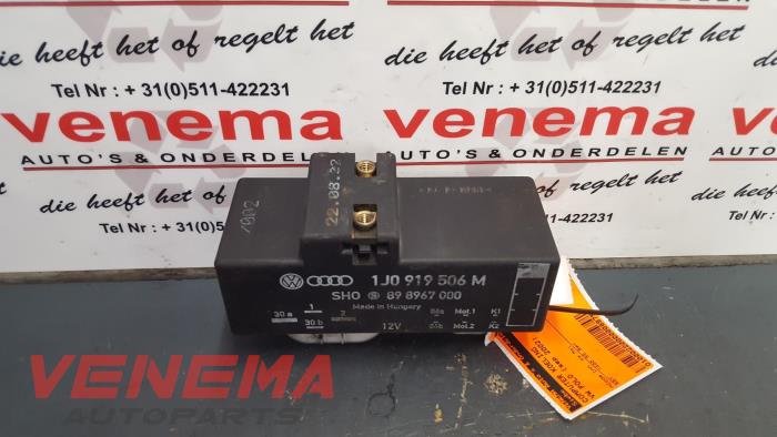 Computer Koeling van een Volkswagen Polo IV (9N1/2/3) 1.4 16V 2002