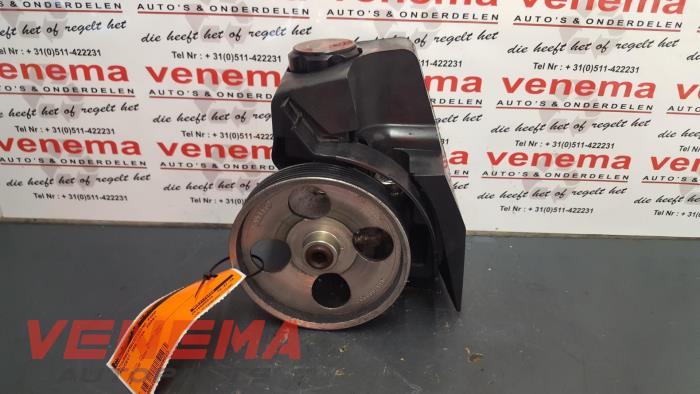 Gebruikte Servopomp Peugeot 206 (2A/C/H/J/S) 1.4 HDi Prijs € 50,00 Margeregeling aangeboden door Venema Autoparts