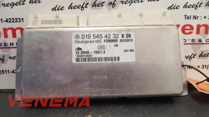 ABS Computer van een Mercedes-Benz C (W202) 1.8 C-180 16V 1997