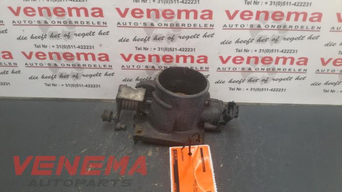 Gebruikte Gasklephuis Ford Mondeo III 1.8 16V Prijs € 23,99 Margeregeling aangeboden door Venema Autoparts