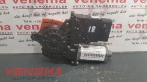 Gebruikte Motor electrisch raam Volkswagen Touran (1T3) 1.6 TDI 16V Prijs € 14,99 Margeregeling aangeboden door Venema Autoparts