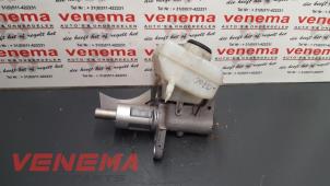 Gebruikte Hoofdremcilinder Audi A5 (8T3) 2.7 TDI V6 24V Prijs € 9,99 Margeregeling aangeboden door Venema Autoparts