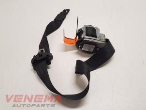 Gebruikte Veiligheidsgordel rechts-voor Audi A6 (C6) 2.0 TDI 16V Prijs € 59,99 Margeregeling aangeboden door Venema Autoparts