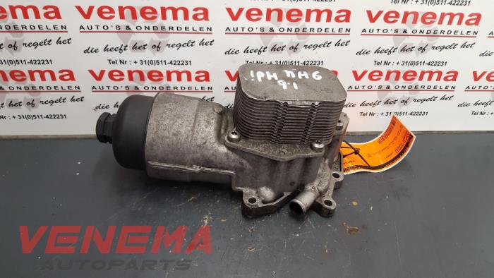 Gebruikte Oliefilterhuis Peugeot Expert (G9) 1.6 HDi 90 16V Prijs € 49,99 Margeregeling aangeboden door Venema Autoparts