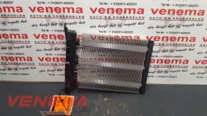 Gebruikte Element Kachelverwarming Audi A3 Sportback (8PA) 2.0 TDI 16V Prijs € 35,00 Margeregeling aangeboden door Venema Autoparts