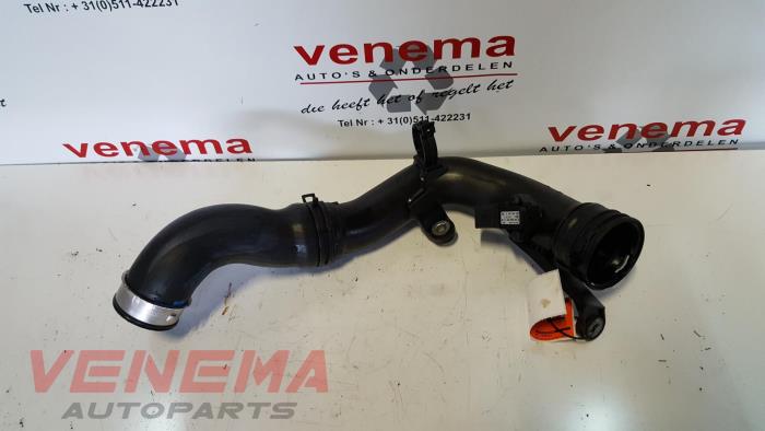 Gebruikte Intercooler Buis Volkswagen Golf V (1K1) 2.0 TDI 16V Prijs € 29,99 Margeregeling aangeboden door Venema Autoparts