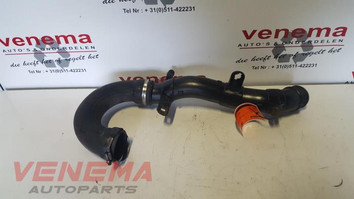 Gebruikte Intercooler Buis Opel Vectra C GTS 1.9 CDTI 16V Prijs € 29,99 Margeregeling aangeboden door Venema Autoparts