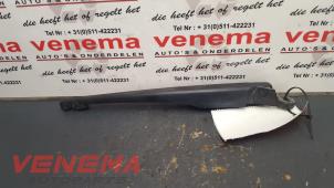 Gebruikte Ruitenwisserarm achter BMW X3 (E83) 3.0d 24V Prijs € 14,99 Margeregeling aangeboden door Venema Autoparts