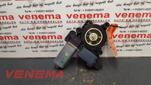 Gebruikte Motor electrisch raam Opel Corsa D 1.2 ecoFLEX Prijs € 24,99 Margeregeling aangeboden door Venema Autoparts