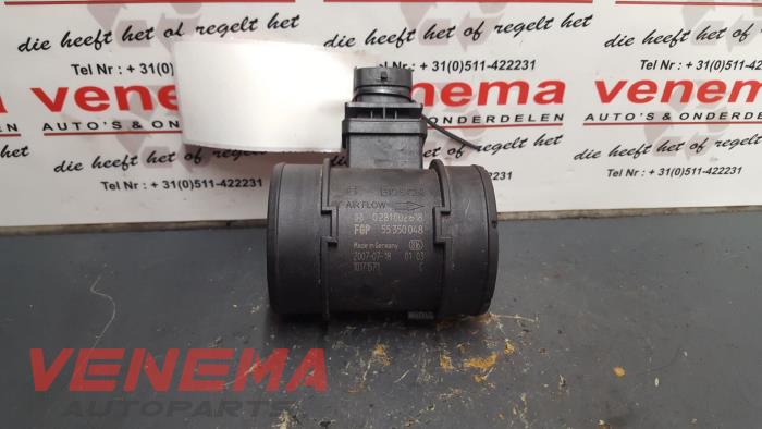 Gebruikte Luchtmassameter Opel Astra H SW (L35) 1.9 CDTi 100 Prijs € 24,99 Margeregeling aangeboden door Venema Autoparts