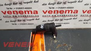 Gebruikte Ruitensproeierpomp voor Volkswagen Golf V (1K1) 2.0 TDI 16V Prijs € 9,99 Margeregeling aangeboden door Venema Autoparts
