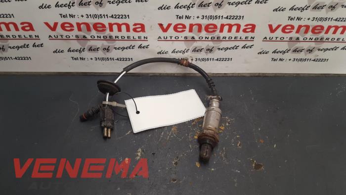 Lambda Sonde van een Mercedes-Benz 190 (W201) 2.0 Kat. 1990