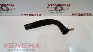 Gebruikte Intercooler Slang Opel Zafira (M75) 1.7 CDTi 16V Prijs € 40,00 Margeregeling aangeboden door Venema Autoparts