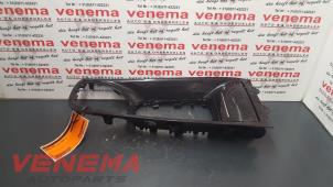 Gebruikte Asbak voor Citroen C5 III Tourer (RW) 2.0 HDiF 16V Prijs € 30,00 Margeregeling aangeboden door Venema Autoparts