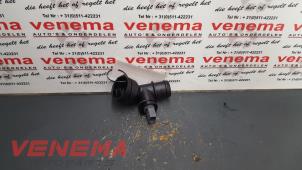 Gebruikte Thermostaathuis Volkswagen Golf V (1K1) 1.9 TDI Prijs € 30,00 Margeregeling aangeboden door Venema Autoparts