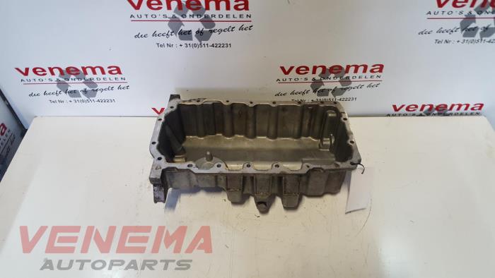 Gebruikte Carterpan Volkswagen Touran (1T1/T2) 2.0 TDI DPF Cross Touran Prijs € 35,00 Margeregeling aangeboden door Venema Autoparts