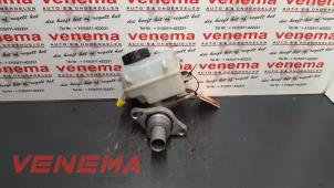 Gebruikte Hoofdremcilinder Opel Astra H SW (L35) 1.9 CDTi 100 Prijs € 25,00 Margeregeling aangeboden door Venema Autoparts
