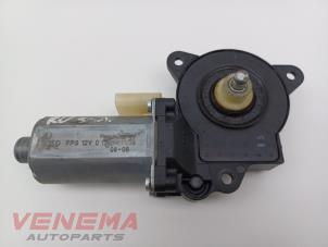 Gebruikte Motor electrisch raam Ford Fiesta 5 (JD/JH) 1.4 TDCi Prijs € 9,99 Margeregeling aangeboden door Venema Autoparts