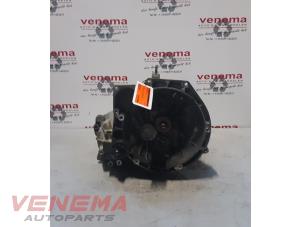 Gebruikte Versnellingsbak Ford Fiesta 5 (JD/JH) 1.4 TDCi Prijs € 229,99 Margeregeling aangeboden door Venema Autoparts