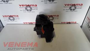 Gebruikte Luchtfilterhuis Audi A4 (B7) 2.0 TDI 16V Prijs € 30,00 Margeregeling aangeboden door Venema Autoparts