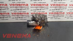 Gebruikte Ruitenwissermotor achter Volkswagen Passat Variant (35I) 1.8 i CL,GL,GT Prijs € 24,99 Margeregeling aangeboden door Venema Autoparts