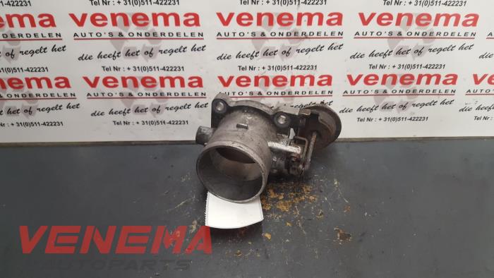 Gebruikte Gasklephuis Renault Espace (JK) 3.0 dCi V6 24V Prijs € 44,99 Margeregeling aangeboden door Venema Autoparts