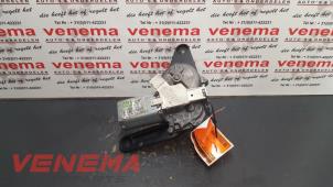 Gebruikte Ruitenwissermotor achter Renault Clio II (BB/CB) 1.2 16V Prijs € 14,99 Margeregeling aangeboden door Venema Autoparts