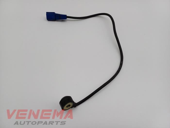 Klopsensor van een Audi A4 (B6) 2.0 20V 2002