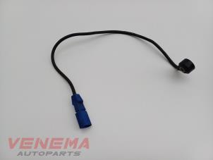 Klopsensor van een Audi A4 (B6) 2.0 20V 2002
