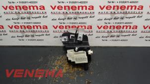 Gebruikte Motor Tankklepvergrendeling Mini Mini (R56) 1.4 16V One Prijs € 20,00 Margeregeling aangeboden door Venema Autoparts