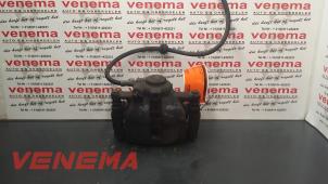Gebruikte Remklauw (Tang) rechts-voor Mini Mini (R56) 1.4 16V One Prijs € 44,99 Margeregeling aangeboden door Venema Autoparts