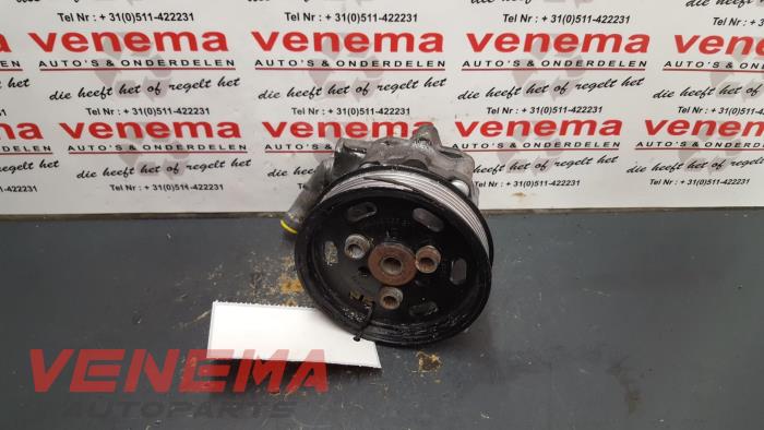 Gebruikte Servopomp Audi A4 (B8) 2.0 TDI 16V Prijs € 60,00 Margeregeling aangeboden door Venema Autoparts