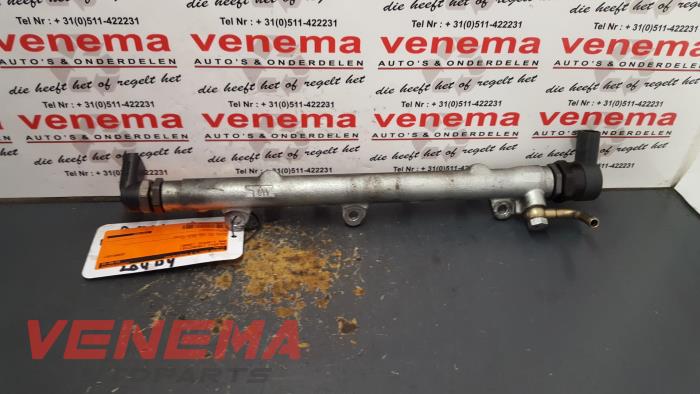Gebruikte Verstuiver brug BMW 1 serie (E87/87N) 118d 16V Prijs € 75,00 Margeregeling aangeboden door Venema Autoparts