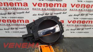 Gebruikte Deurgreep 2Deurs links Citroen C2 (JM) 1.4 Prijs € 15,00 Margeregeling aangeboden door Venema Autoparts